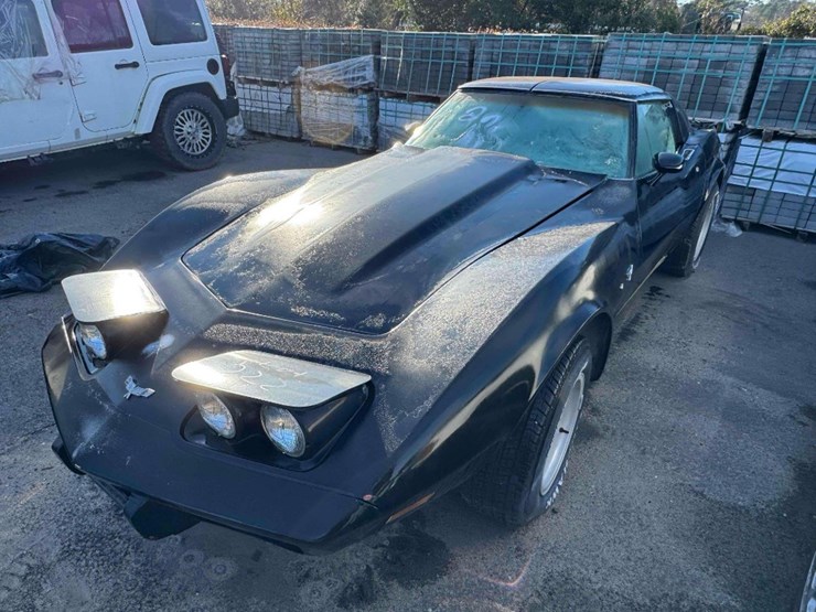 1977-corvette-c3-image-1