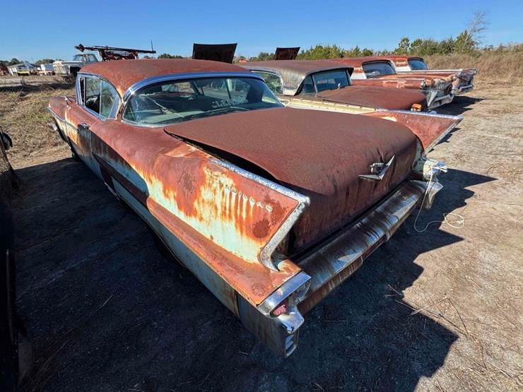 1958-cadillac-series-62-image-8
