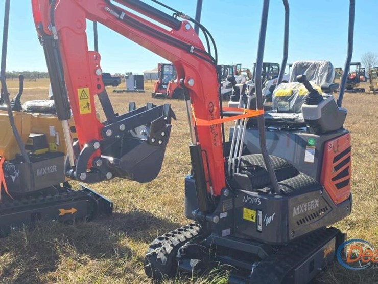 unused-2025-cfg-mx15rx-mini-excavator,-s/n-2025x002051:-13.5hp-gas-eng.,-pilot-system,-bkt.-image-17