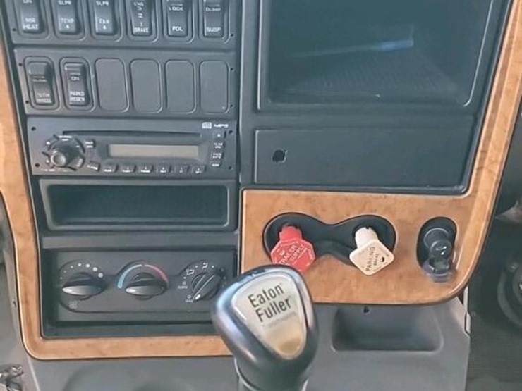 international-prostar-image-22