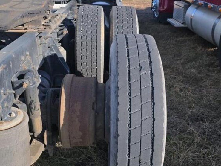 2015-international-prostar-image-8