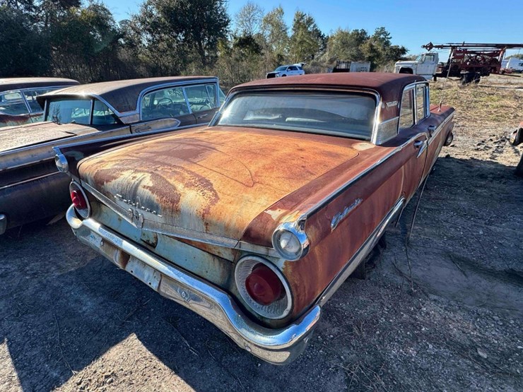 1959-ford-galaxie-image-3