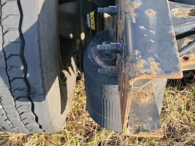 2016-international-prostar-image-14