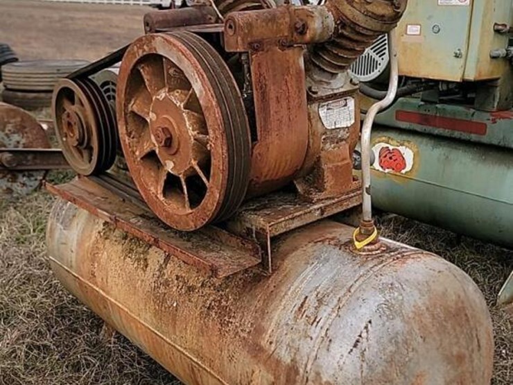 ingersoll-rand-200-gallon-air-compressor,-s/n-581579-image-4