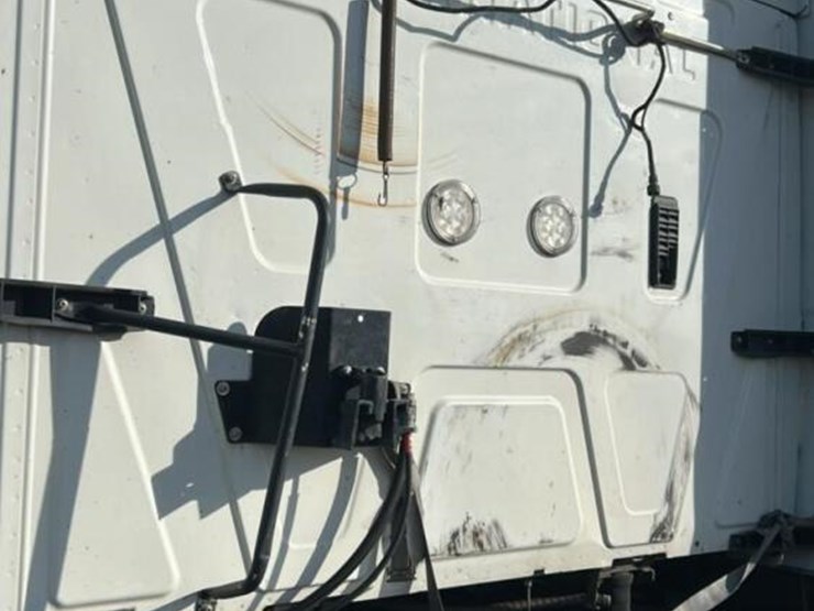 2016-international-prostar-image-14