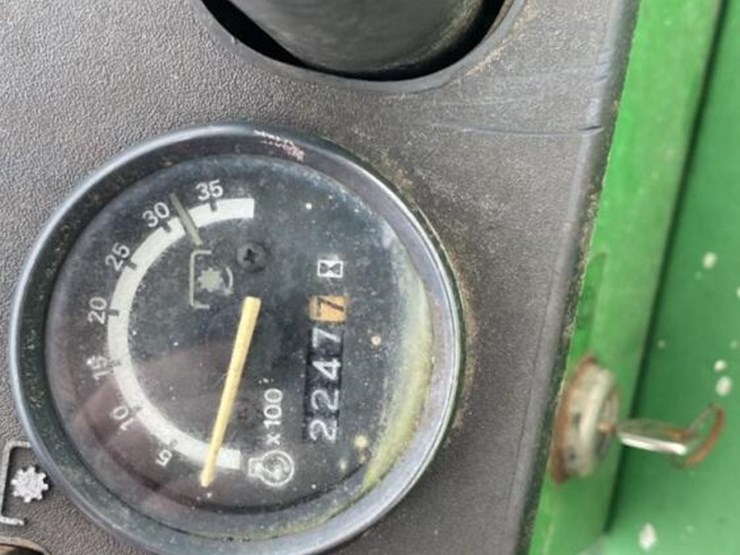 john-deere-755-image-17