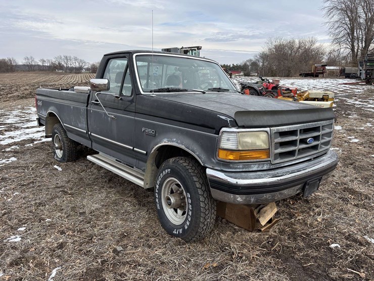 1992-ford-f250-xlt-image-2