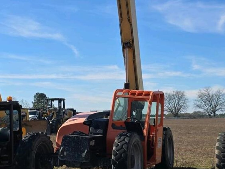 2014-jlg-g6-42a-image-1