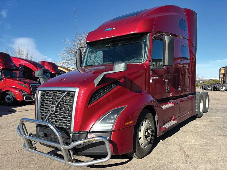 2020-volvo-vnl-760-image-1