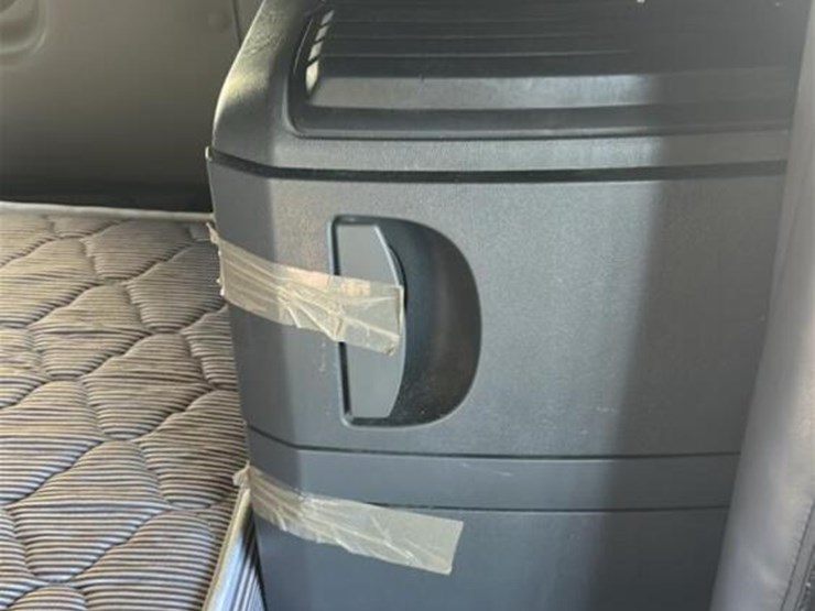 2015-international-prostar-image-35