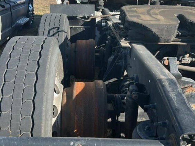 2015-international-prostar-image-13