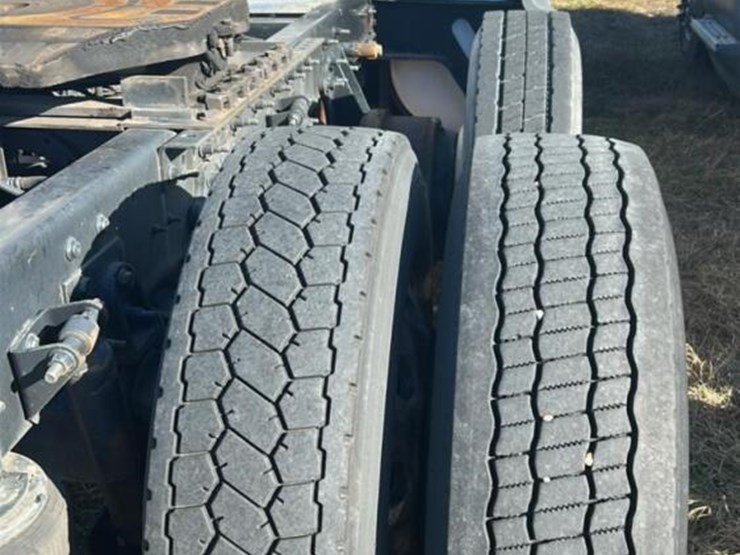 2015-international-prostar-image-11