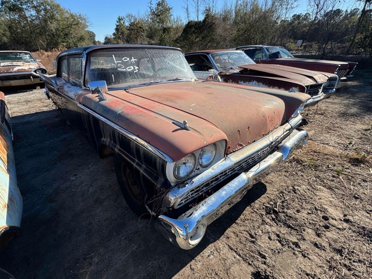 1959-ford-fairlane-500-skyliner-image-5