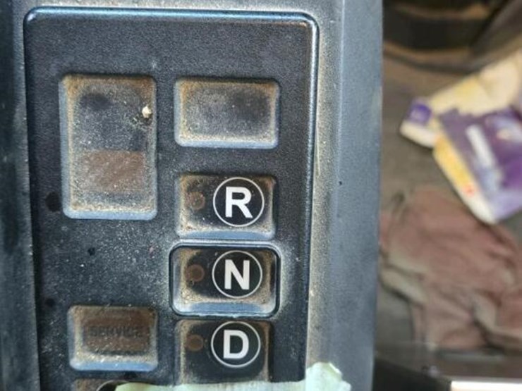 2019-international-hx615-image-28