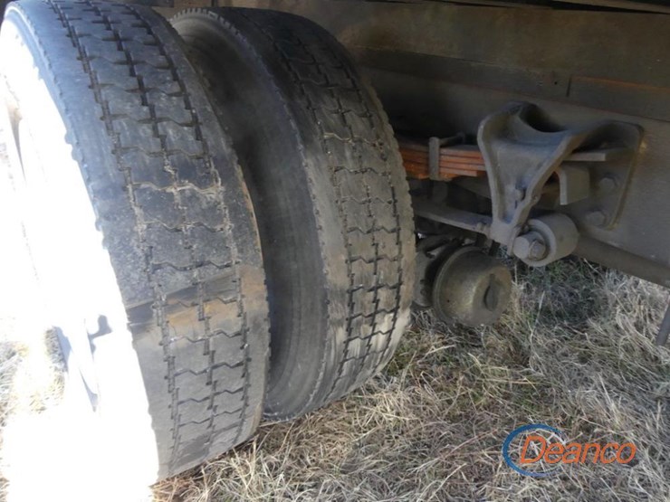 2015-international-durastar-4300-image-2