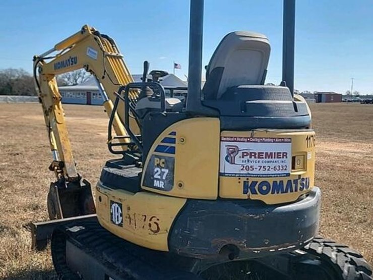 komatsu-pc27mr-3-image-4