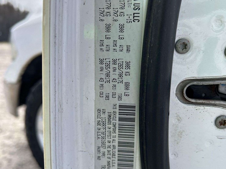 2015-dodge-1500-image-5