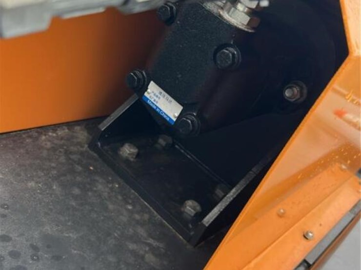 2025-wolverine-72"-brush-cutter,-s/n-zw-02640-for-skid-steer-image-8