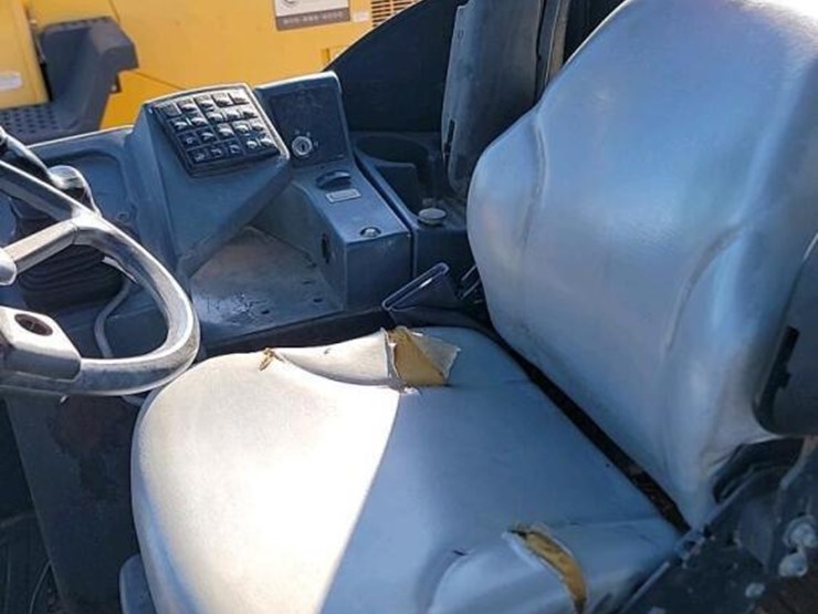 2005-deere-544j-image-22