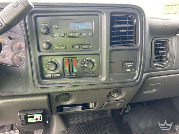 2006-chevrolet-silverado-2500-image-18