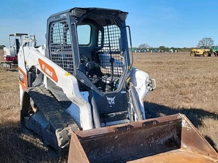 2022-bobcat-t62-image-2