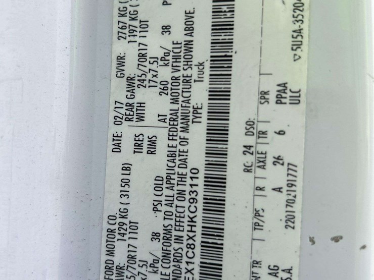 2017-ford-f150-image-5