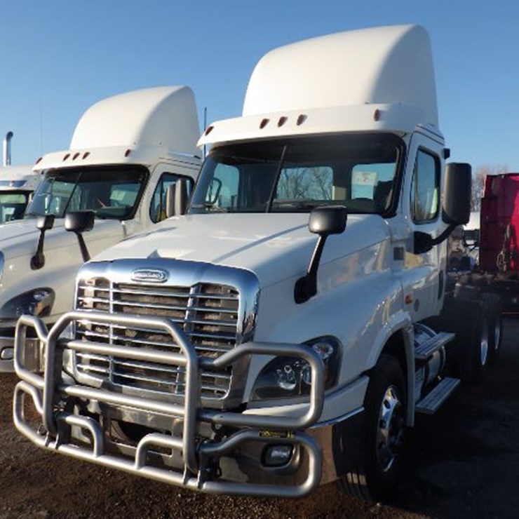2017 FREIGHTLINER CASCADIA 125