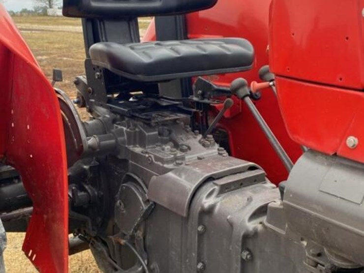 massey-ferguson-240-image-7