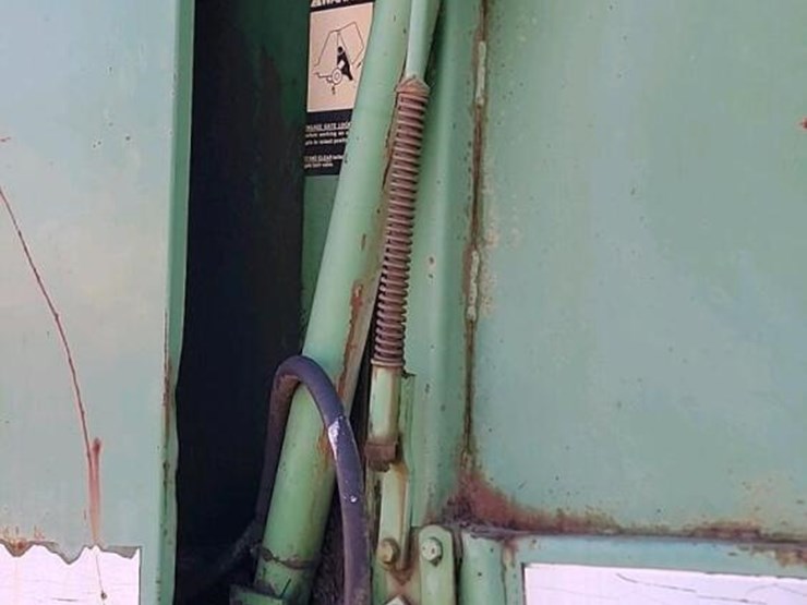 john-deere-530-image-21