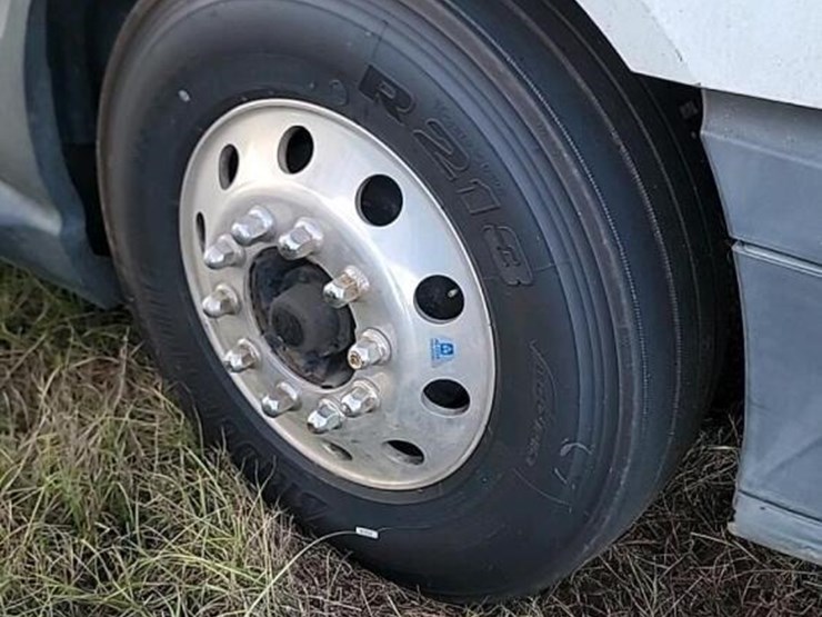 2015-international-prostar-image-5