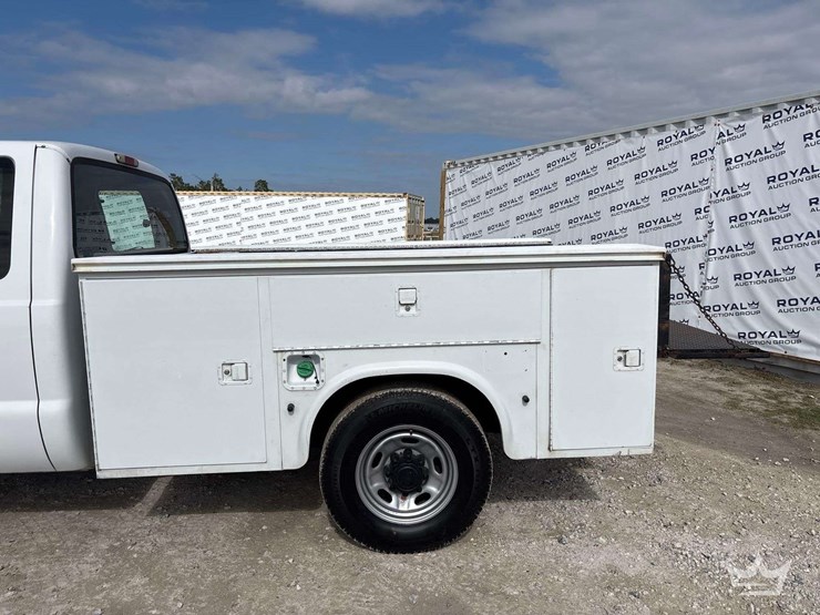 2004-ford-f250-image-10