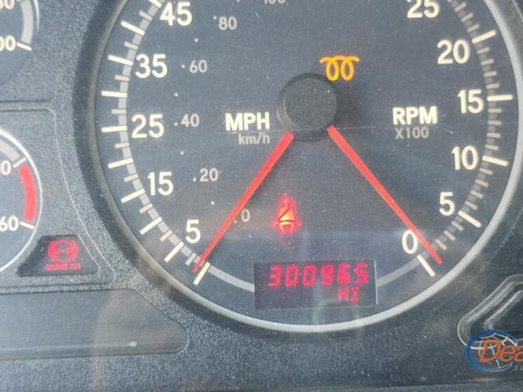 2019-international-hx615-image-38