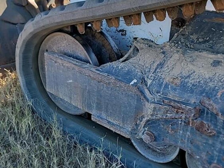 2022-bobcat-t62-image-15