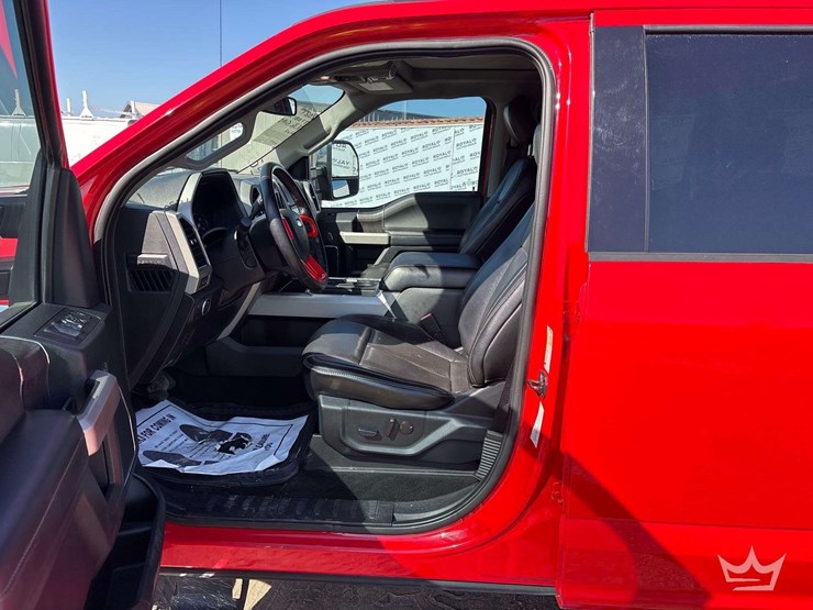 2021-ford-f250-image-12