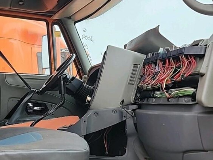 international-prostar-image-6