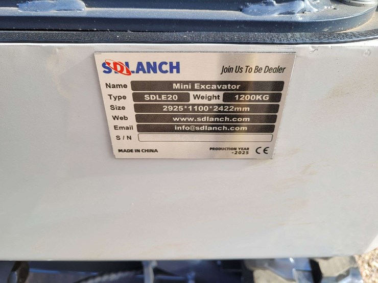 2025-sdlanch-sdle20-mini-excavator-image-13