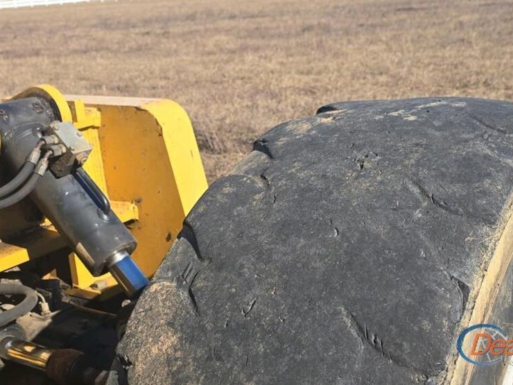 caterpillar-tl642c-image-9