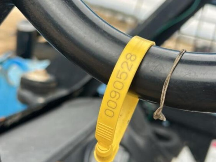 2017-genie-gth844-image-21