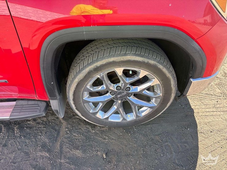 2020-gmc-sierra-1500-slt-image-27