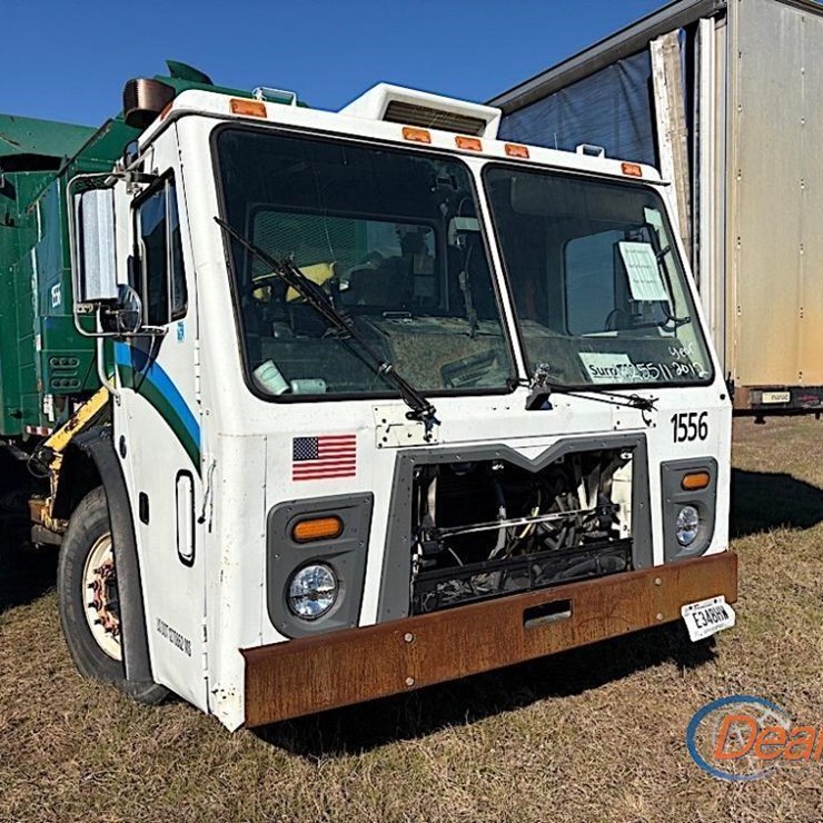 2013 MACK GARBAGE TRUCK, S/N 1M2AU14C5DM001416 (INOPERABLE)