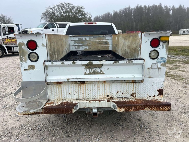 2006-chevrolet-silverado-2500-image-32