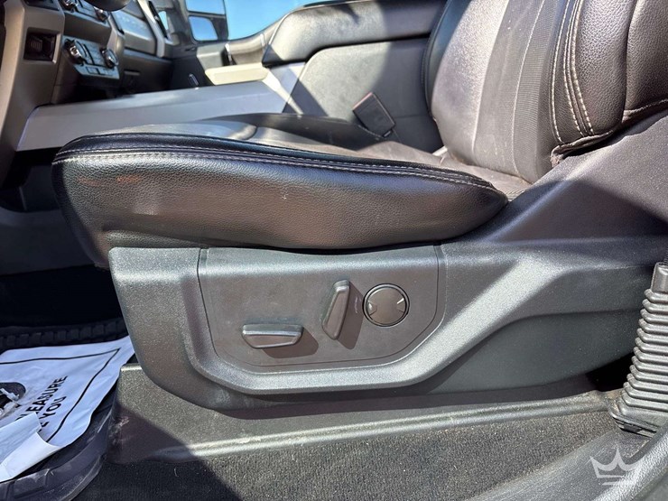 2021-ford-f250-image-19