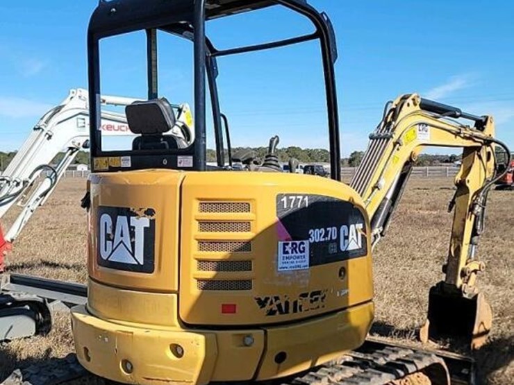 2019-caterpillar-302.7d-image-3