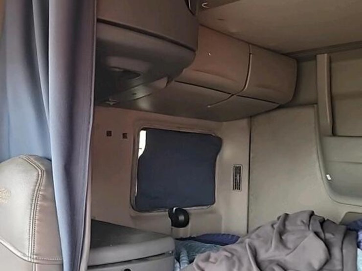 international-prostar-image-22