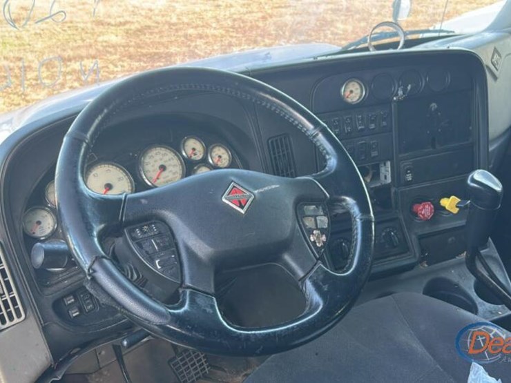 2016-international-prostar-image-18