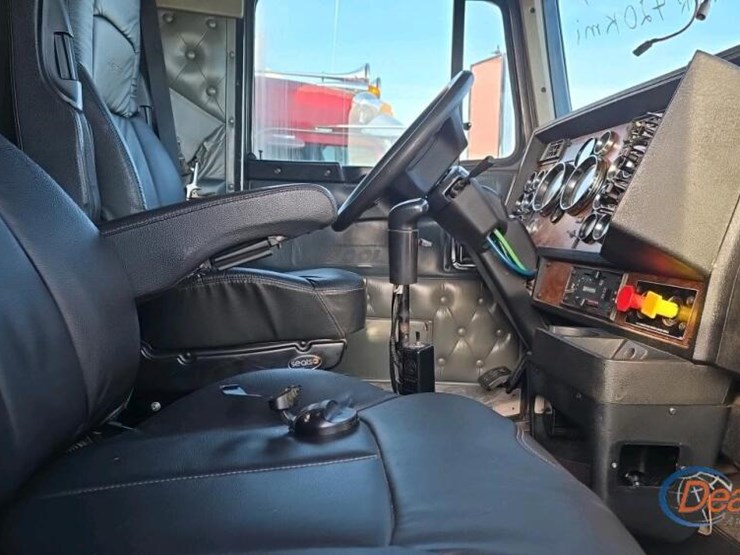 kenworth-w900-image-9