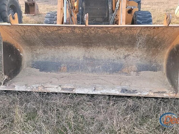 2010-case-590sm-image-4