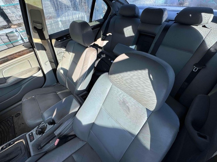 2003-bmw-3-series-325i-image-7