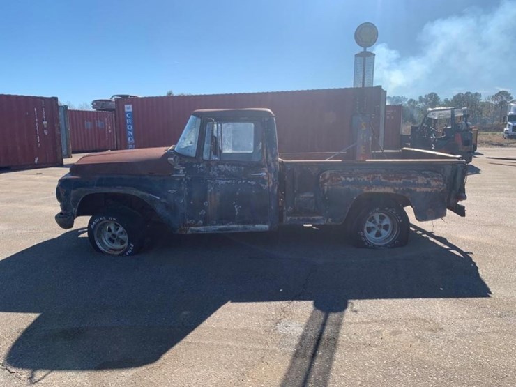 classic-car-#198-image-1