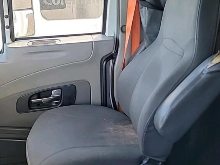 2016-international-prostar-image-20